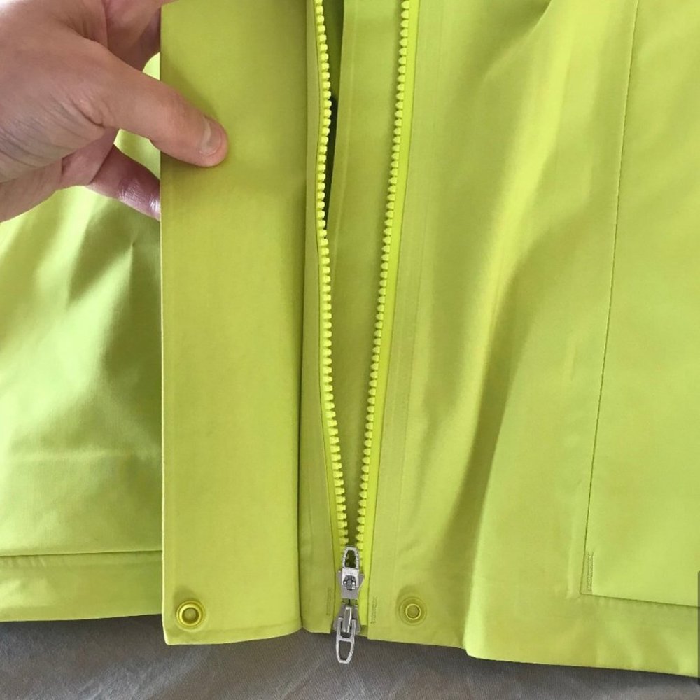 lululemon Lab Waterproof Shell - Picture 8 of 13